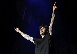 La lluvia no puede con ellos: Melendi conquista Toledo y cede el escenario a Pole, que vuelve a casa