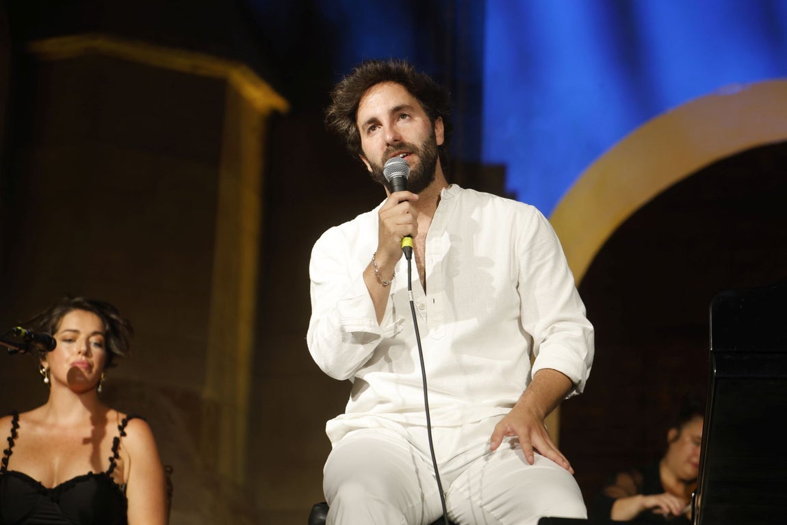 El Pele y Chico Pérez deslumbran con su talento en la Noche Blanca del Flamenco en Córdoba, en imágenes