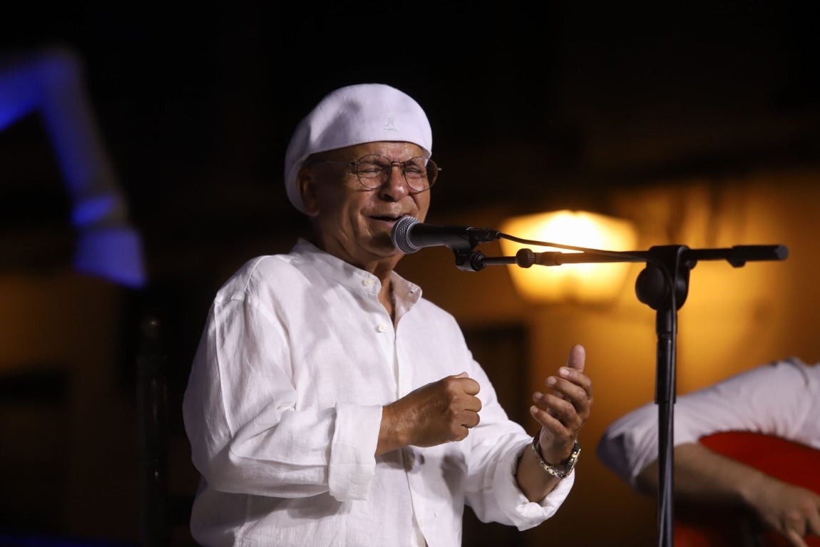 El Pele y Chico Pérez deslumbran con su talento en la Noche Blanca del Flamenco en Córdoba, en imágenes