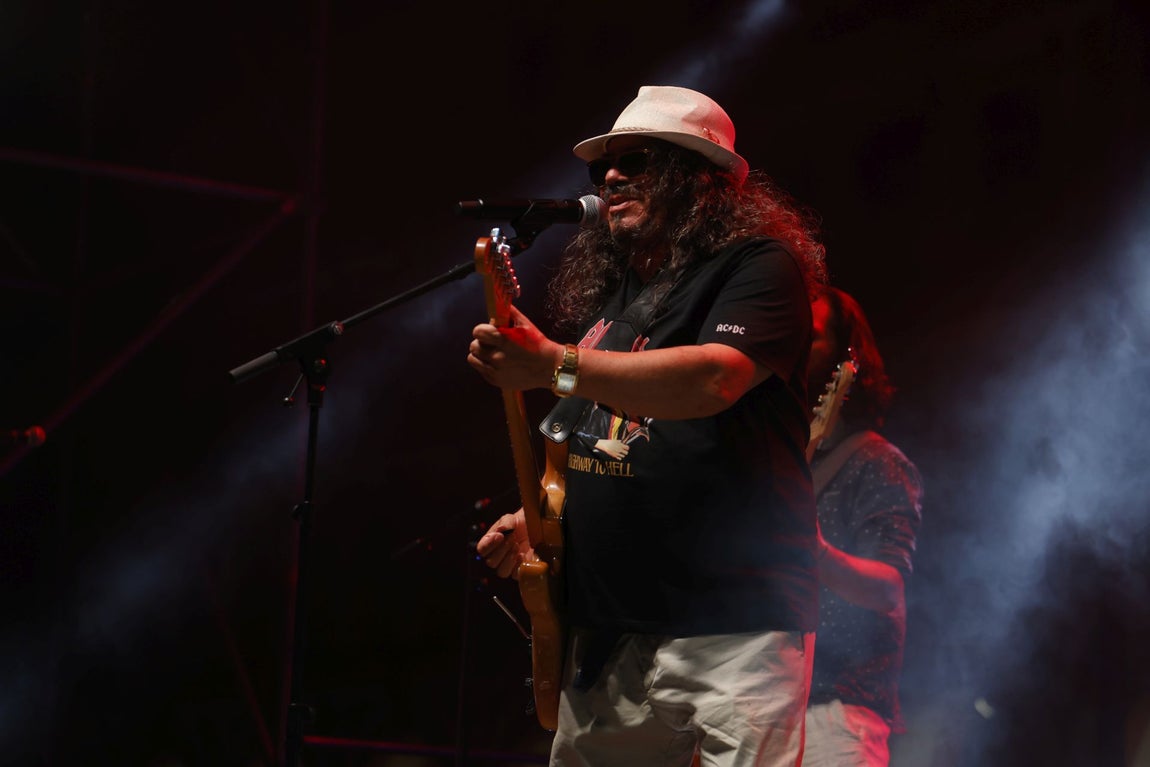 Raimundo Amador y Califato ¾ brillan en la Noche Blanca del Flamenco en Córdoba