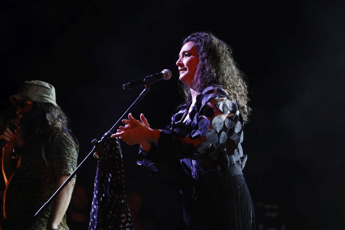 Raimundo Amador y Califato ¾ brillan en la Noche Blanca del Flamenco en Córdoba