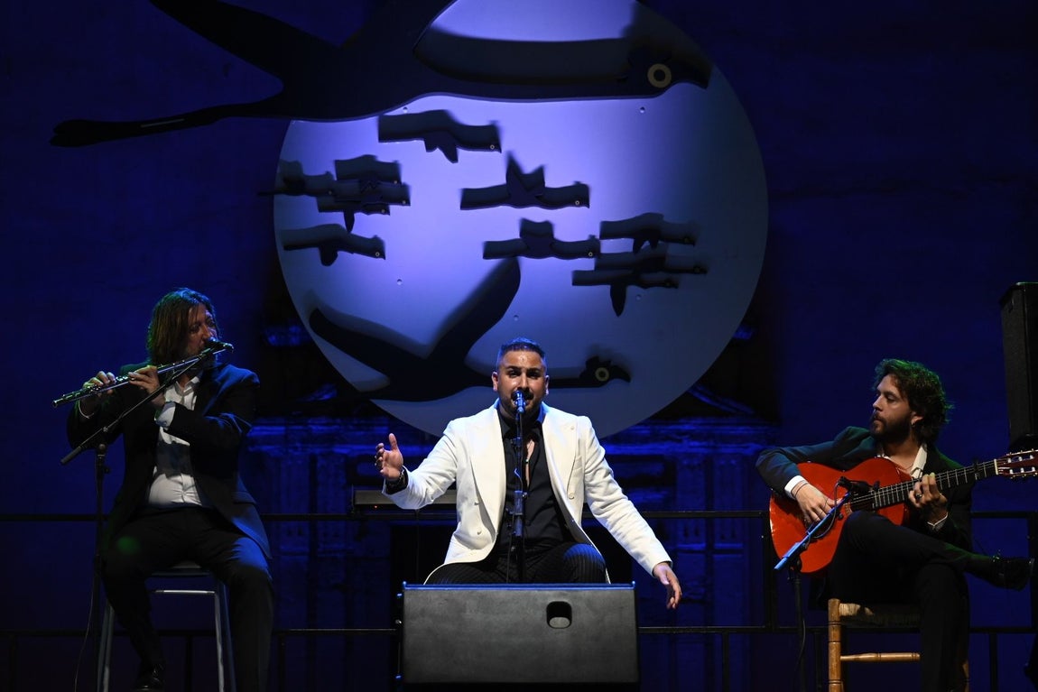 La pureza de Aurora Vargas y la fuerza de Rocío Luna y Rafa del Calli en La Noche Blanca del Flamenco de Córdoba, en imágenes