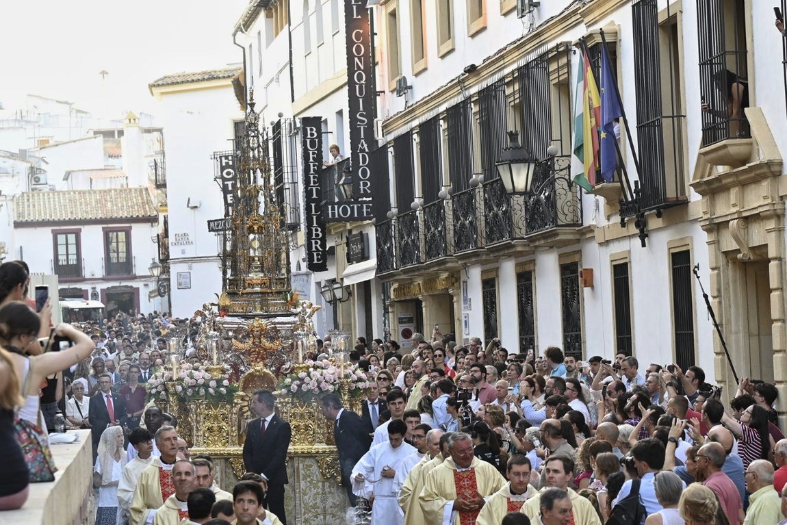 La solemne procesión del Corpus Christi de Córdoba, en imágenes