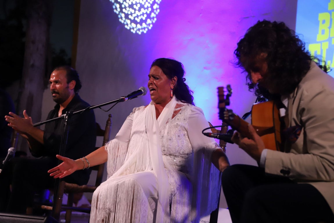 La pureza de Aurora Vargas y la fuerza de Rocío Luna y Rafa del Calli en La Noche Blanca del Flamenco de Córdoba, en imágenes