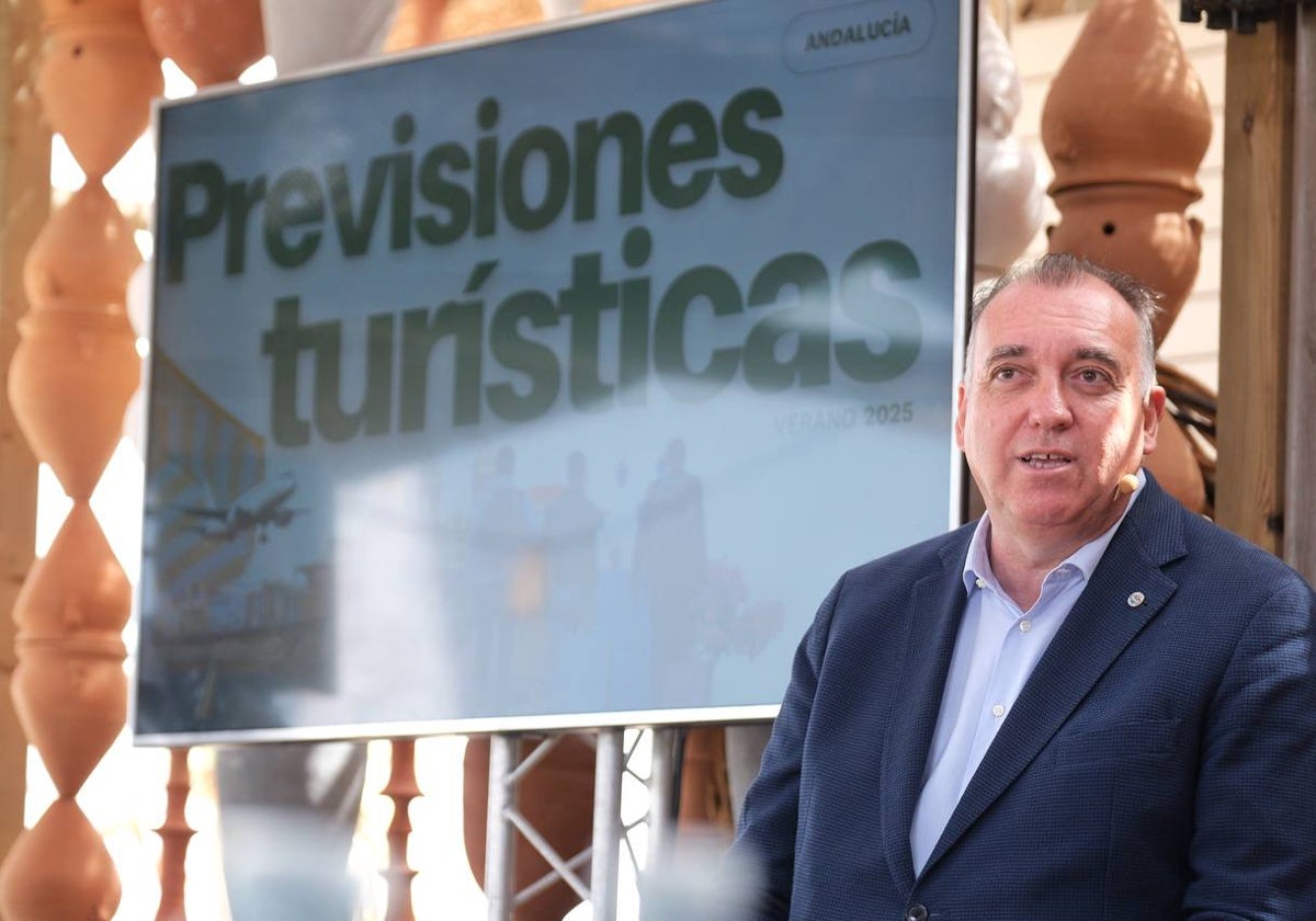 Arturo Bernal, en la presentación en Cádiz.
