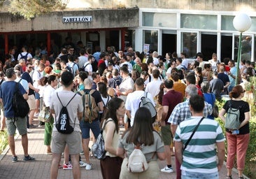 CSIF denuncia que los opositores a docentes hicieron los exámenes a 40 grados en Toledo: 'No podían ni respirar'