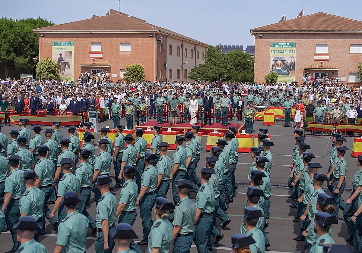 Acto de entrega de diplomas a la Guardia Civil