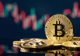 Cinco detenidos por una presunta estafa piramidal de la plataforma de criptomonedas FX Winning