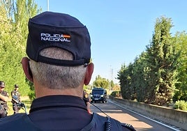 A prisión dos ladrones reincidentes tras asaltar un súper y llevarse ocho botellas de aceite