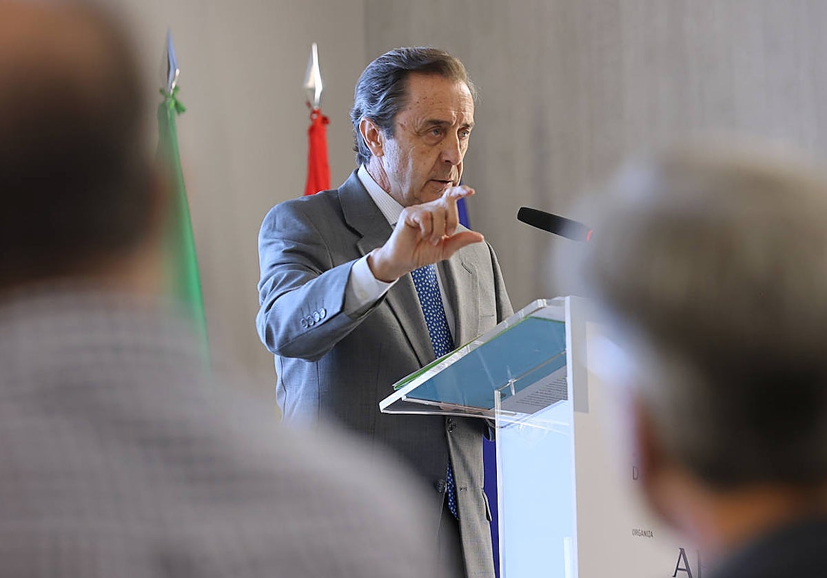 La mejores imágenes de La Mirada Económica de ABC con el presidente de Covap