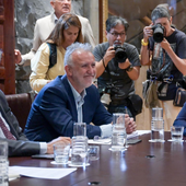 Torres se confiesa satisfecho con el acuerdo sobre solicitantes de asilo y espera que se «avance» en la acogida del resto de menores
