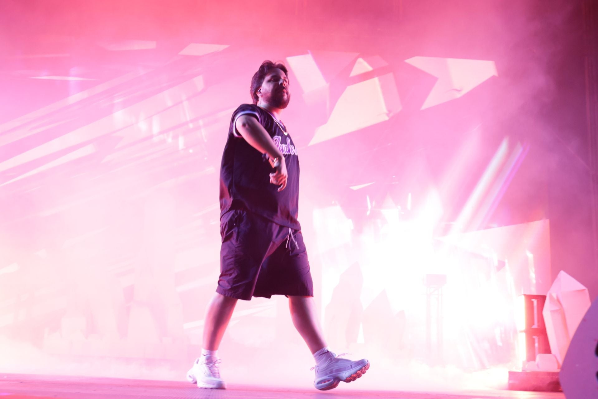 En imágenes, el intenso concierto de Cruz Cafuné en el Córdoba Live