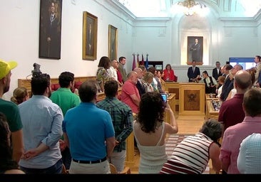 El debate LGTBI enciende el Pleno de Ayuntamiento de Toledo: Del «discurso de odio» del PSOE e IU a la «hipocresía» del PP