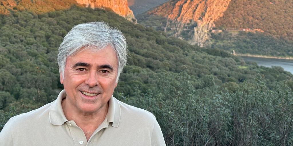 Paco Castañares, histórico dirigente del PSOE: «España es un país peor desde que gobierna Sánchez»