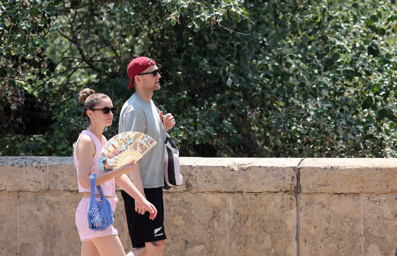 Las imágenes de un tórrido domingo en Córdoba a más de 43 grados