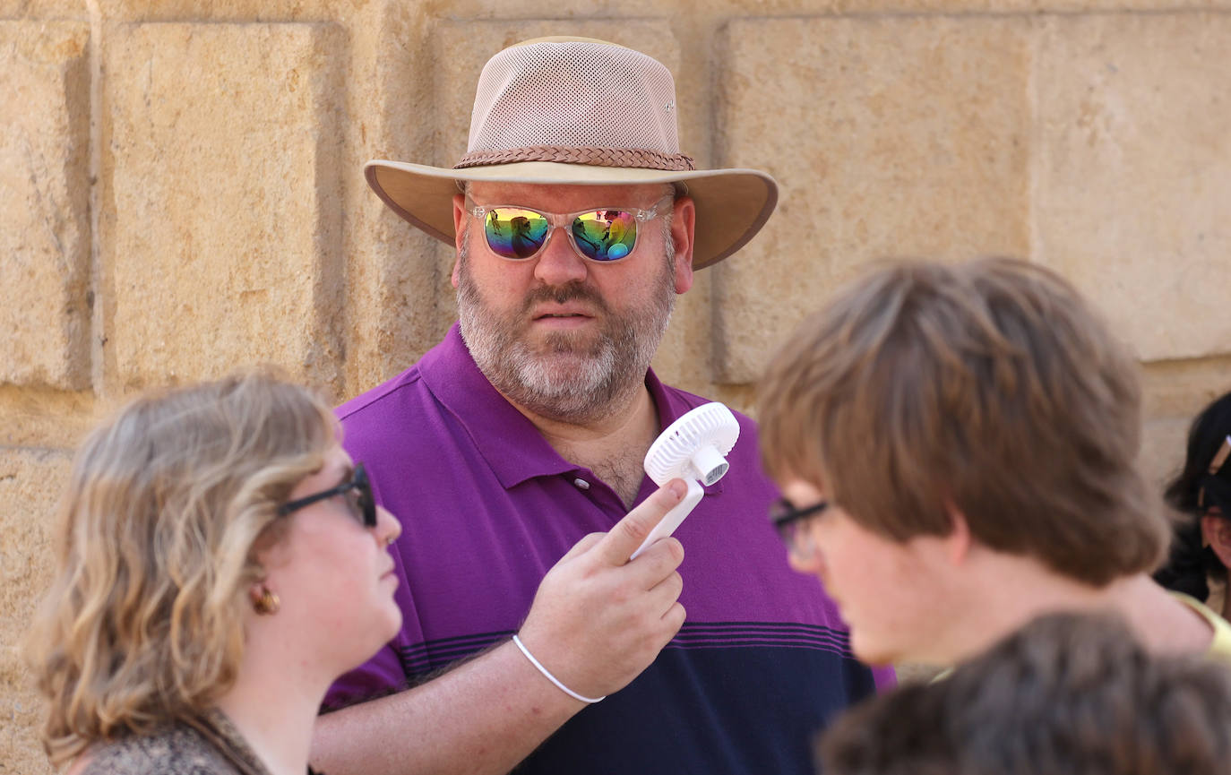 Las imágenes de un tórrido domingo en Córdoba a más de 43 grados