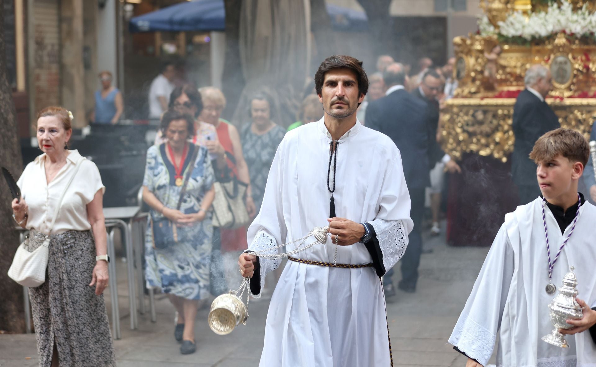 La procesión del Sagrado Corazón de Jesús por el Centro de Córdoba, en imágenes
