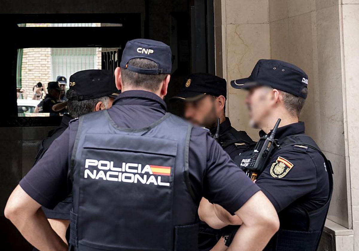 Cuatro efectivos de la Policía Nacional