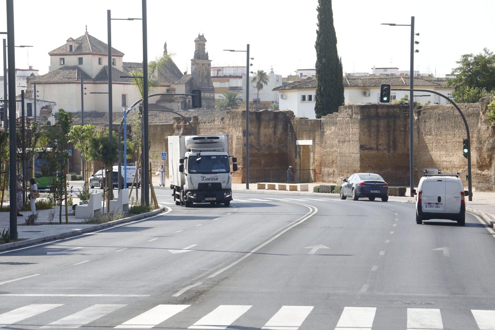 Así ha quedado la nueva Ronda de Marrubial tras las obras, en imágenes