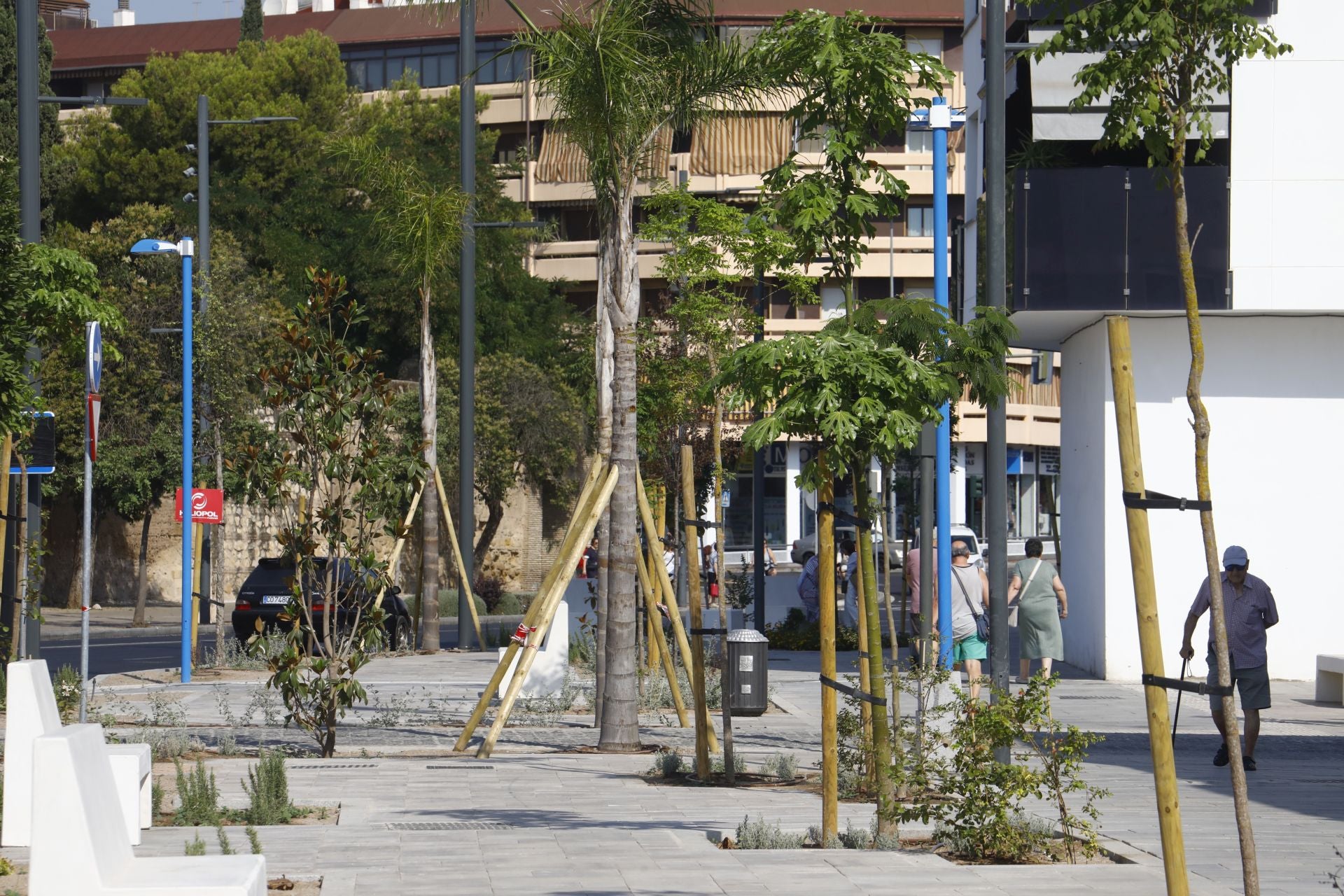 Así ha quedado la nueva Ronda de Marrubial tras las obras, en imágenes