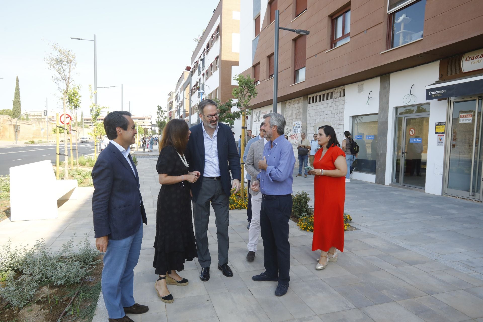 Así ha quedado la nueva Ronda de Marrubial tras las obras, en imágenes