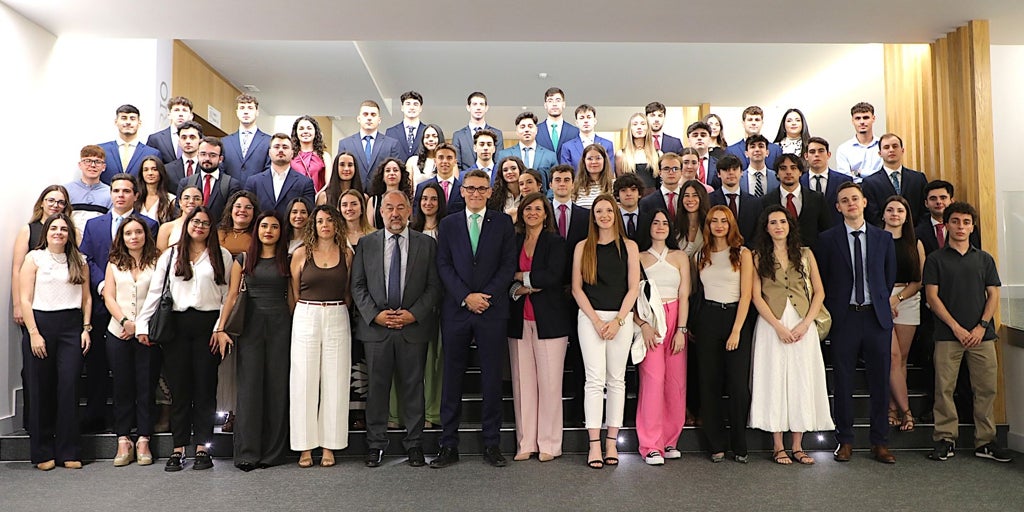 Eurocaja Rural da la bienvenida a más de un centenar de estudiantes en prácticas
