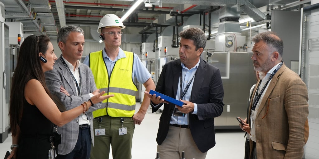 Mazón visita la planta de PowerCo en Salzgitter y asegura que la futura gigafactoría de Sagunt será «referencia mundial»