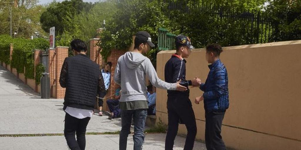 El PP de Murcia cede ante Vox y revoca la compra de viviendas destinadas a la acogida de menores extranjeros