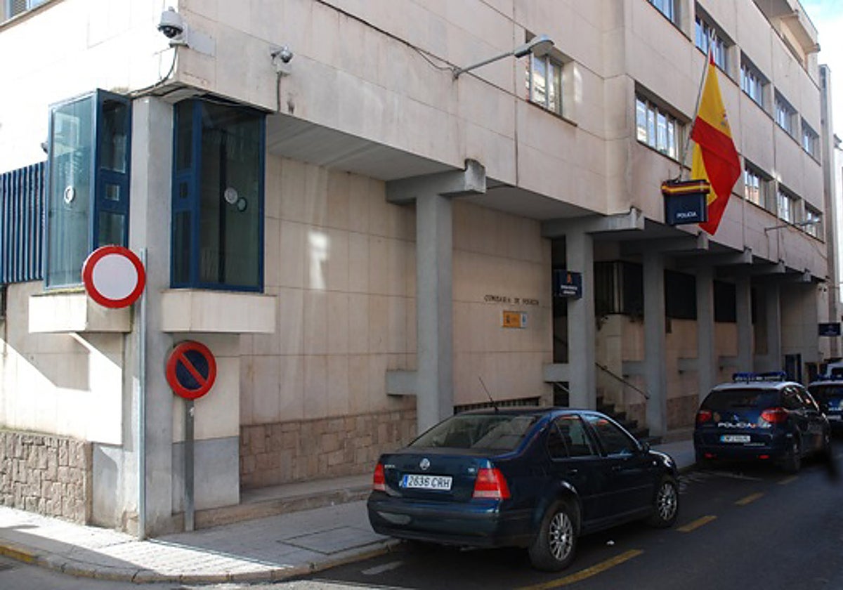 Comisaría de la Policía Nacional de Linares