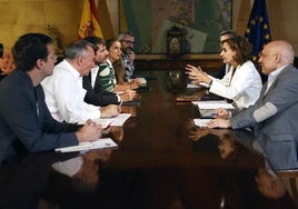 Reunión de PSOE y Sumar en el Congreso