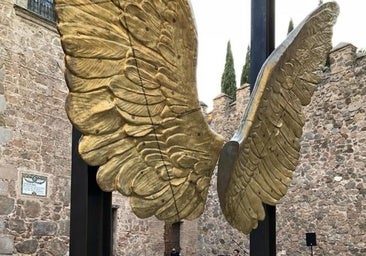 La ubicación de la escultura 'Alas de México' en Toledo abre un nuevo cisma cultural entre el PSOE y Velázquez