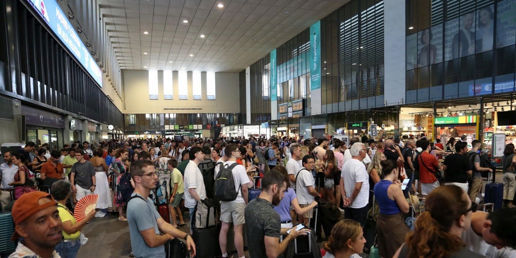 Los andaluces tienen un problema con los trenes cada tres días