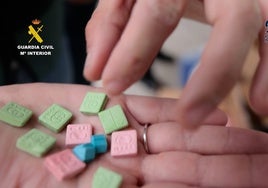 La Guardia Civil y la Policía Nacional se incautan de 330.000 dosis de droga sintética en Alicante