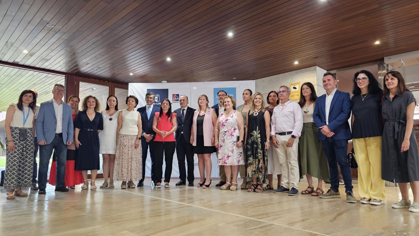 Unicef, la Junta y la FEMP se alían en Toledo para avanzar en la defensa de los derechos de la infancia