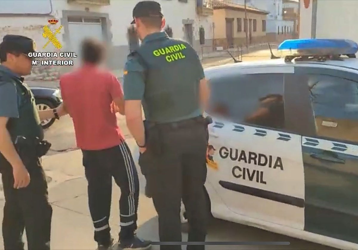 La Guardia Civil detiene en Toledo a dos personas por el robo de cobre que paralizó 21 trenes del AVE Madrid-Sevilla