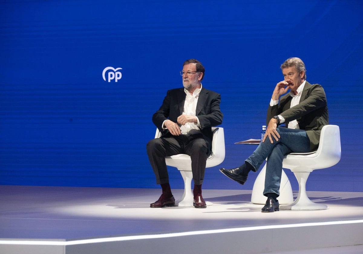 Mariano Rajoy con Alberto Núñez Feijóo