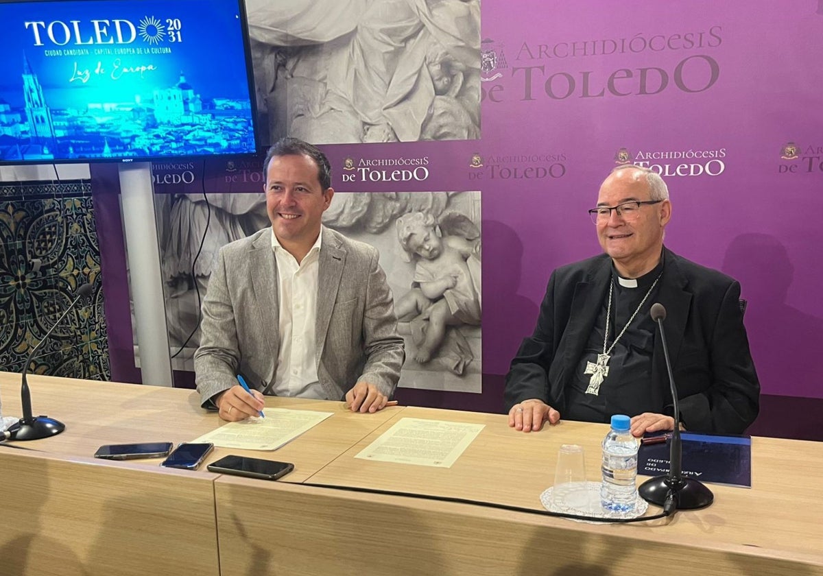 El alcalde de Toledo Carlos Velázquez y el arzobispo de Toledo y primado de España Francisco Cerro