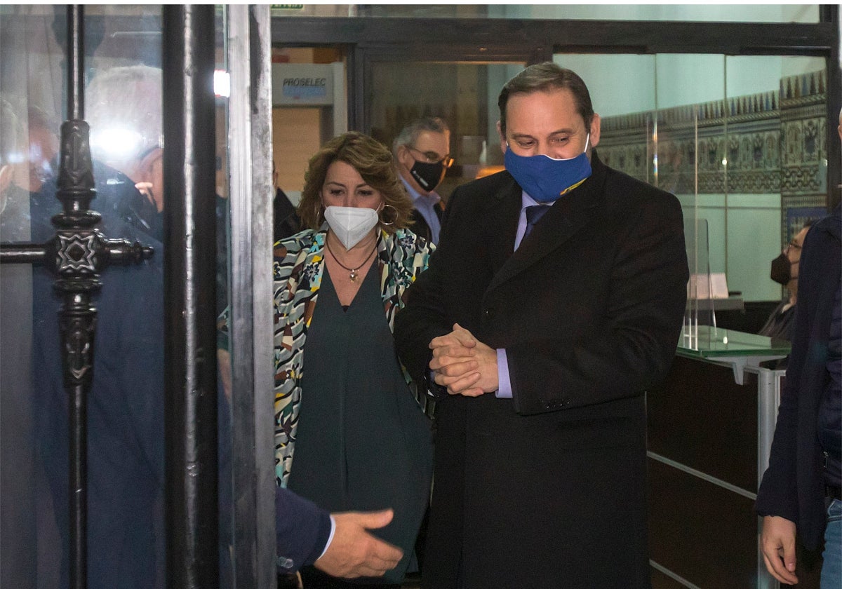 Susana Díaz y José Luis Ábalos tras una reunión meses antes de las primarias del 13 de junio de 2021