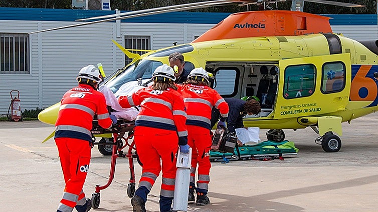 Tres trabajadores resultan heridos tras la rotura de una máquina en una orujera en Jaén