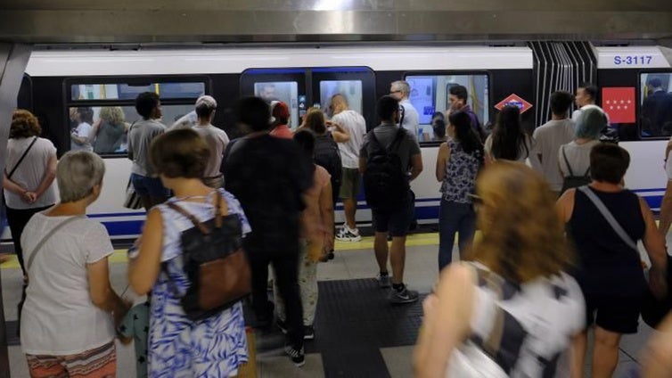 Metro refuerza el servicio en las líneas 3, 5 y 12 ante la tormenta perfecta de obras en la ciudad