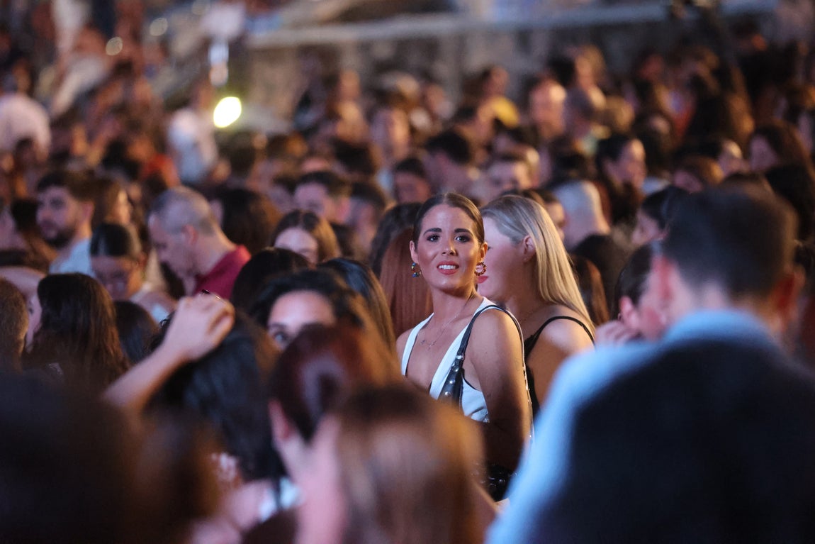 Dani Fernández pone bocabajo el Festival de la Guitarra de Córdoba, en imágenes