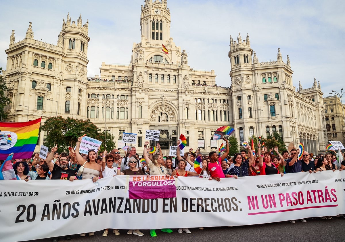 La cabecera de la manifestación, a su llegada a Cibeles