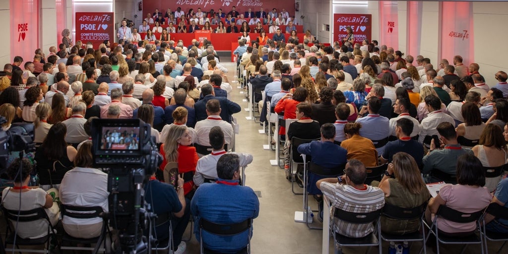 Sánchez recompone el PSOE sin prescindir del dos de Cerdán en una jornada marcada por la renuncia de Salazar