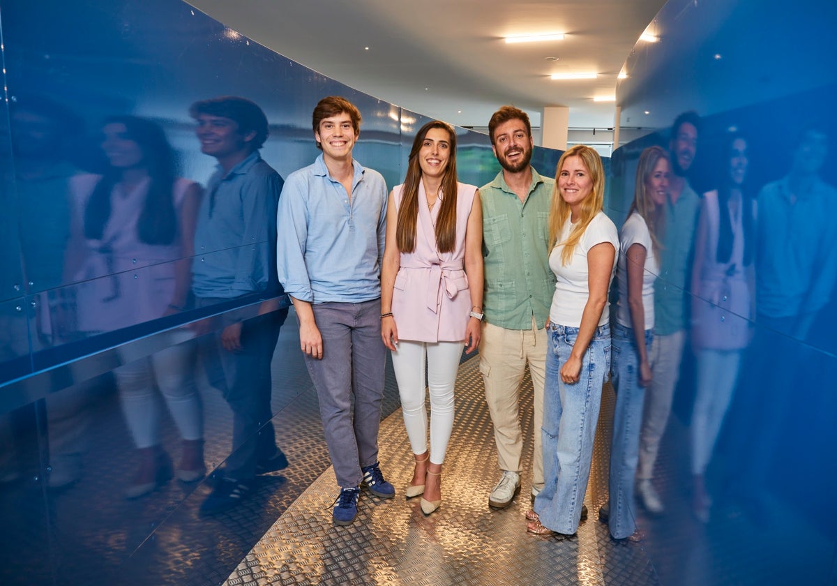Dirigentes de Nuevas Generaciones: Miguel Ángel Sastre, Andrea Ballesteros, Antonio Landaburrú, Beatriz Fanjul