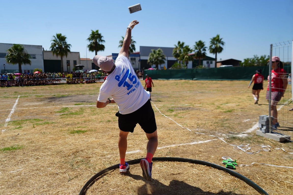 Las Olimpiadas Rurales reviven en Añora el juego más tradicional, en imágenes