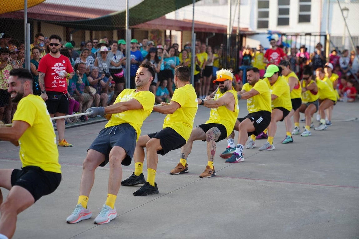 Las Olimpiadas Rurales reviven en Añora el juego más tradicional, en imágenes