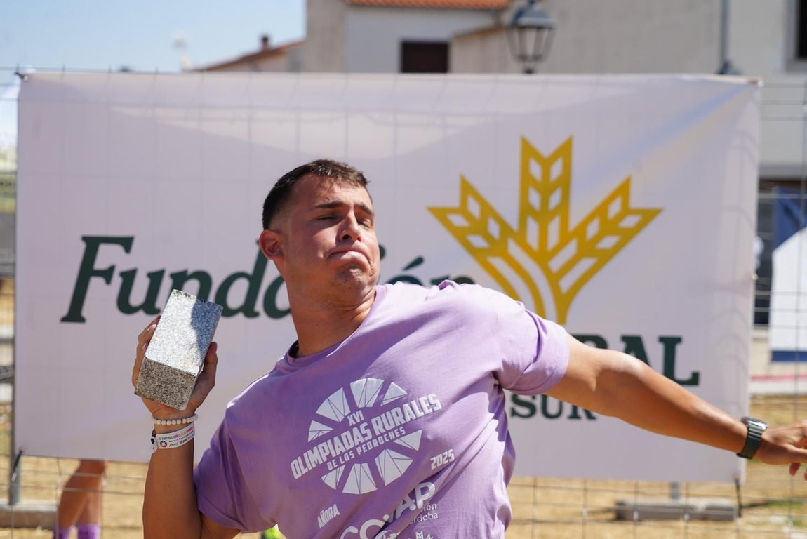 Las Olimpiadas Rurales reviven en Añora el juego más tradicional, en imágenes