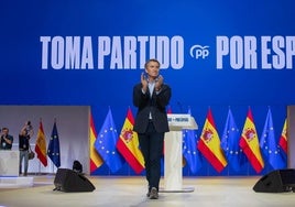 Feijóo aspira a gobernar en solitario, pero abierto a pactos condicionados con Vox y con otros