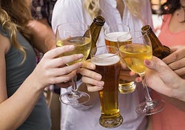 Los granadinos que piden ayuda por su adicción al alcohol superan ya a quienes lo hacen por drogas ilegales