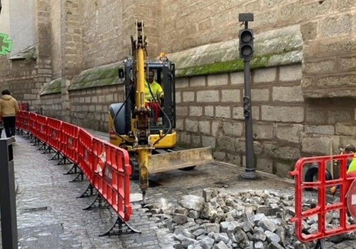 El Ayuntamiento abre a la competencia entre empresas la apertura de zanjas en vía pública